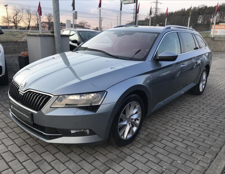 Škoda Superb Kombi 1,6 l 88 kw