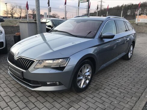 Škoda Superb Kombi 1,6 l 88 kw