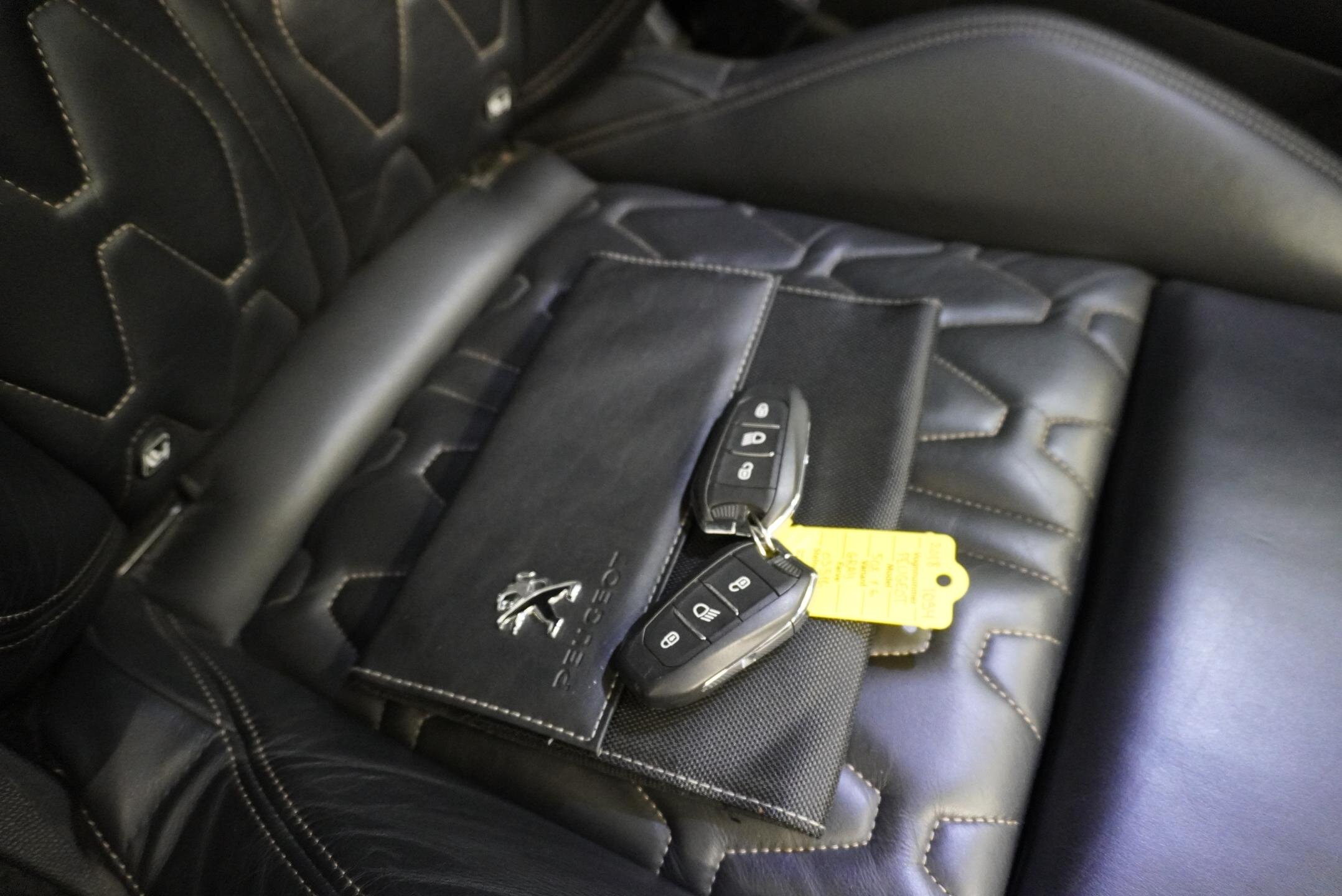 Peugeot 508 Liftback 1,6 l 165 kw