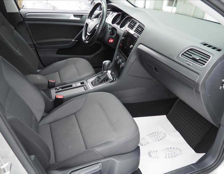 Volkswagen Golf Hatchback 1,6 l 85 kw