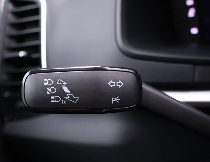 Škoda Karoq SUV / Terénní 2,0 l 85 kw