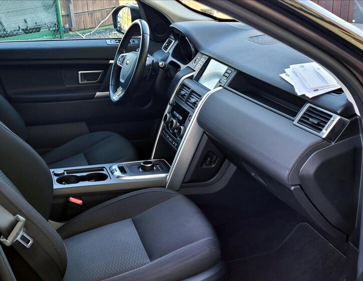 Land Rover Discovery Sport SUV / Terénní 2,0 l 110 kw