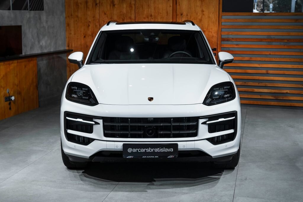 Porsche Cayenne SUV 3,0 l 260 kw