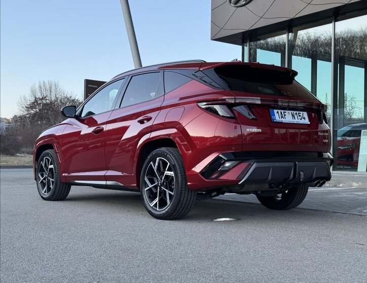 Hyundai Tucson SUV 1,6 l 158 kw