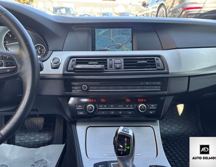 BMW Řada 5 Kombi 3,0 l 190 kw