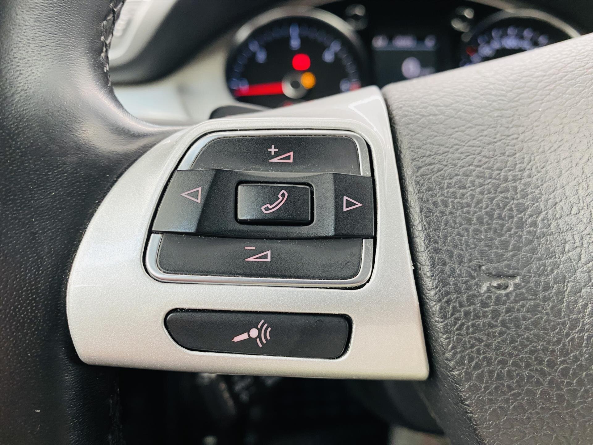 Volkswagen Passat Sedan / Limuzína 2,0 l 130 kw