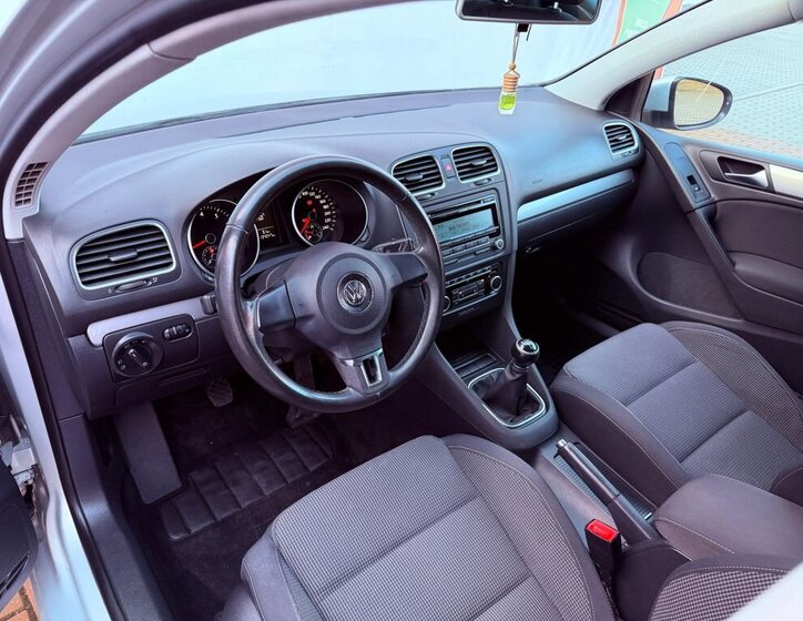 Volkswagen Golf Hatchback 1,4 l 59 kw