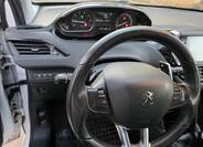Peugeot 208 12