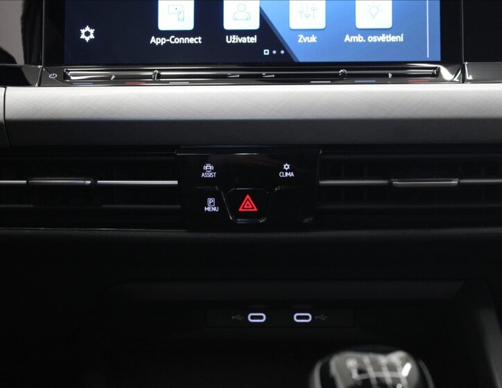 Volkswagen Golf Kombi 1,5 l 96 kw