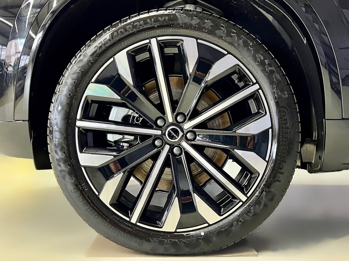 Volvo XC90 SUV / Terénní 2,0 l 335 kw