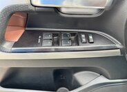 Toyota Land Cruiser SUV / Terénní 4,5 l 186 kw