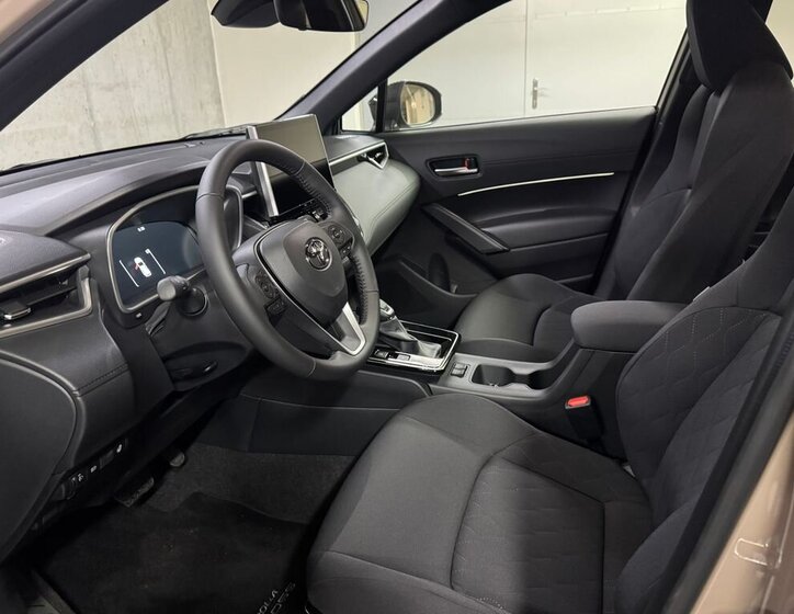 Toyota Corolla Cross SUV / Terénní 1,8 l 98 kw