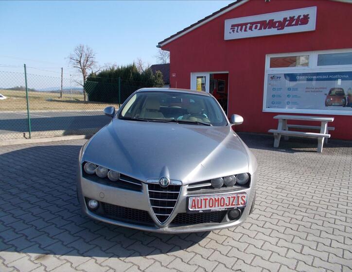 Alfa Romeo 159 2
