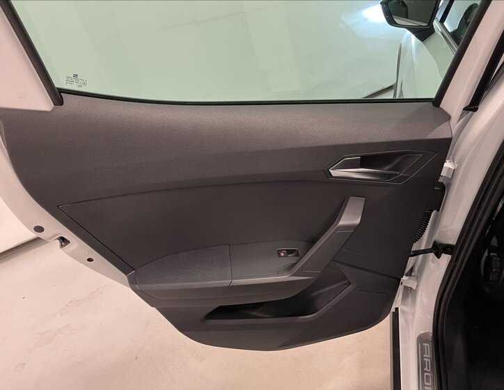 Seat Arona 27