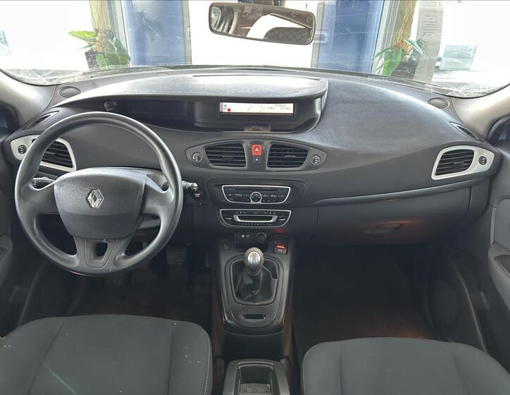Renault Grand Scénic 12