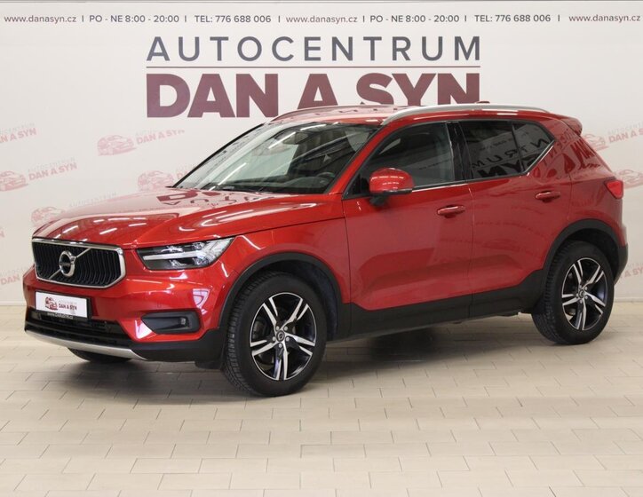 Volvo XC40 SUV / Terénní 2,0 l 182 kw