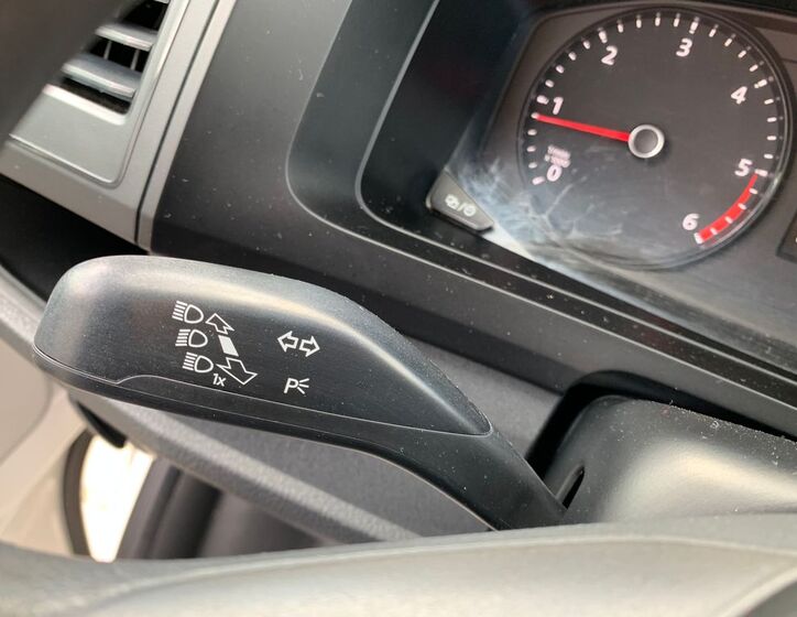 Volkswagen Transporter 9