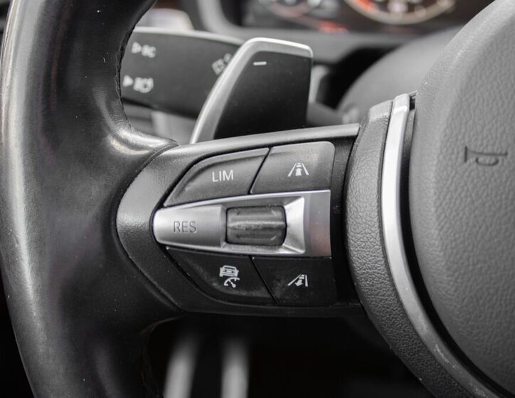 BMW X5 SUV 3,0 l 280 kw