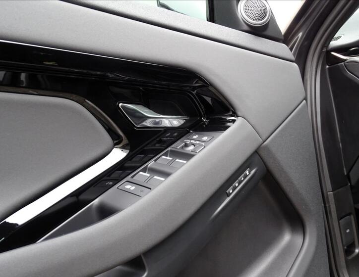 Land Rover Range Rover Evoque 8