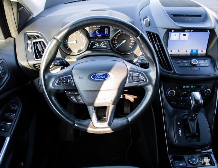 Ford Kuga SUV 2,0 l 110 kw