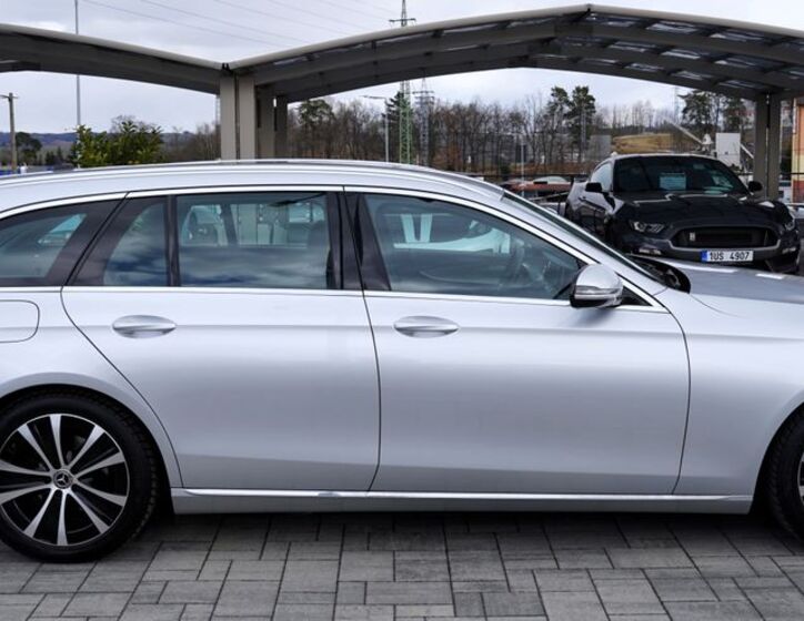 Mercedes-Benz Třídy E 7