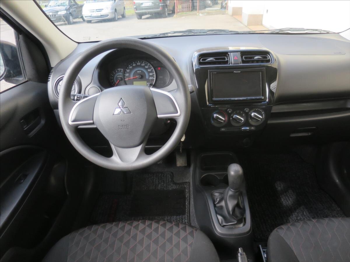 Mitsubishi Space Star Hatchback 1,2 l 52 kw