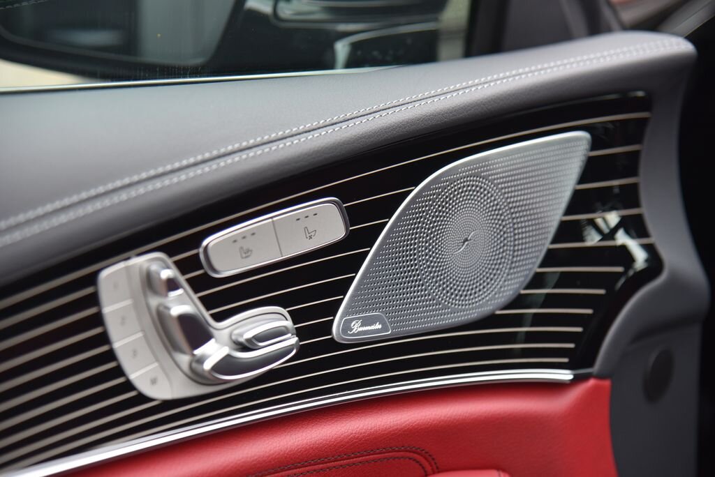 Mercedes-Benz CLS Sedan 3,0 l 320 kw