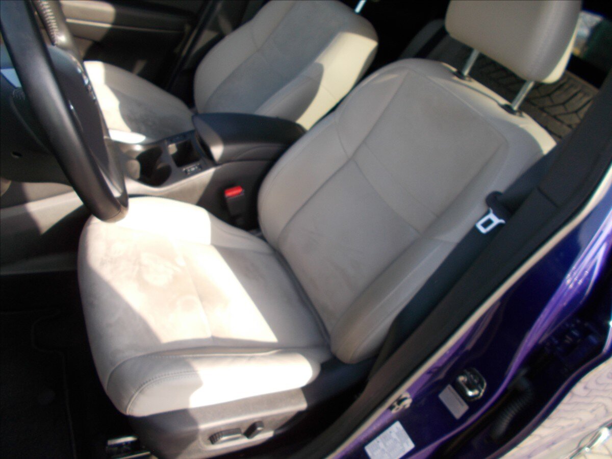 Nissan Qashqai SUV / Terénní 1,6 l 120 kw