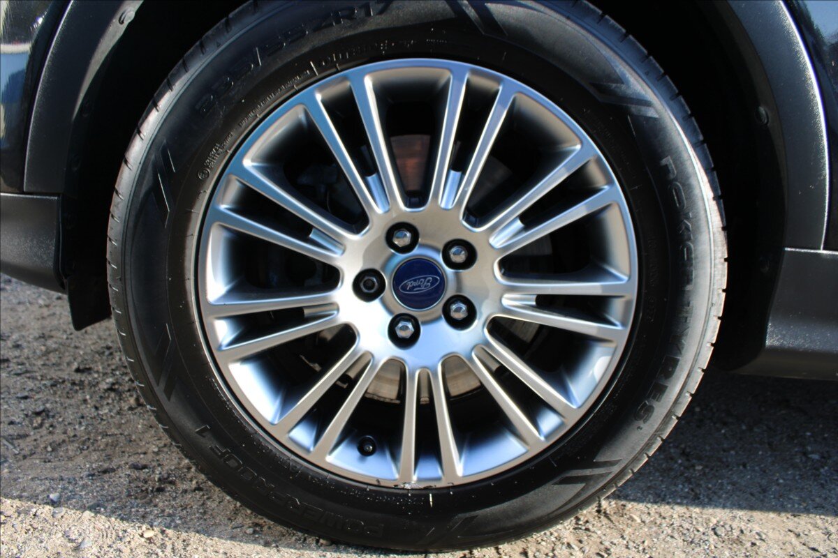 Ford Kuga SUV / Terénní 2,0 l 103 kw