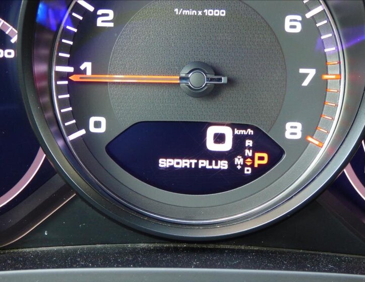 Porsche Cayenne SUV 2,9 l 324 kw