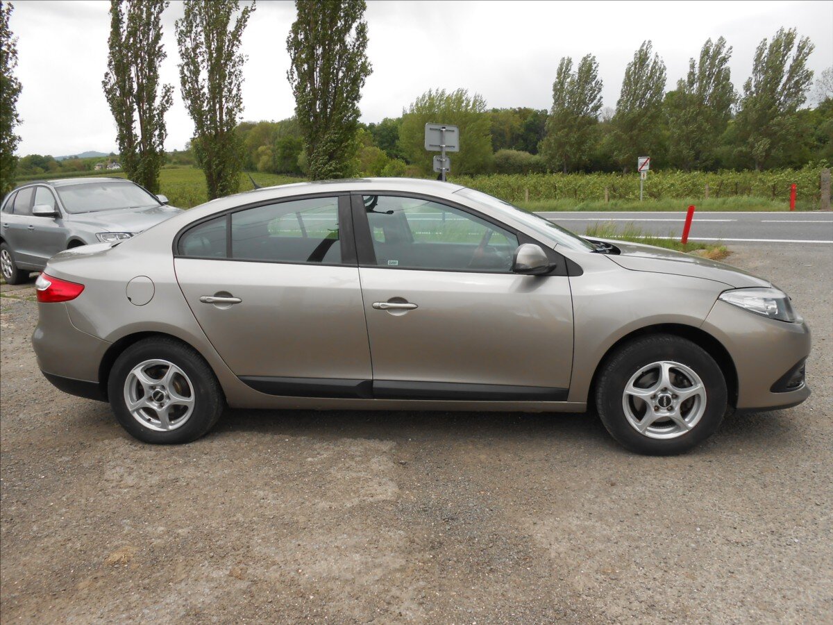 Renault Fluence Sedan / Limuzína 1,6 l 82 kw