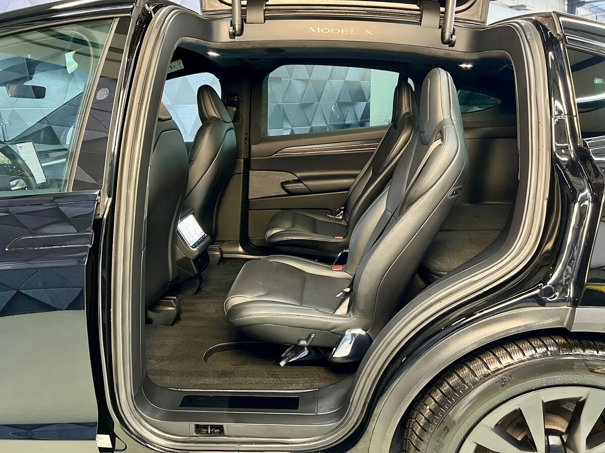 Tesla Model X SUV / Terénní 0,0 493 kw