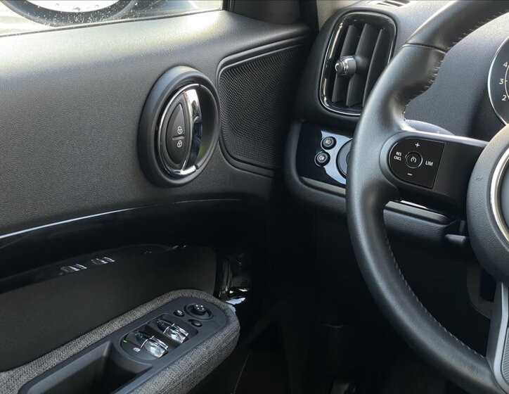 Mini Countryman SUV / Terénní 1,5 l 100 kw