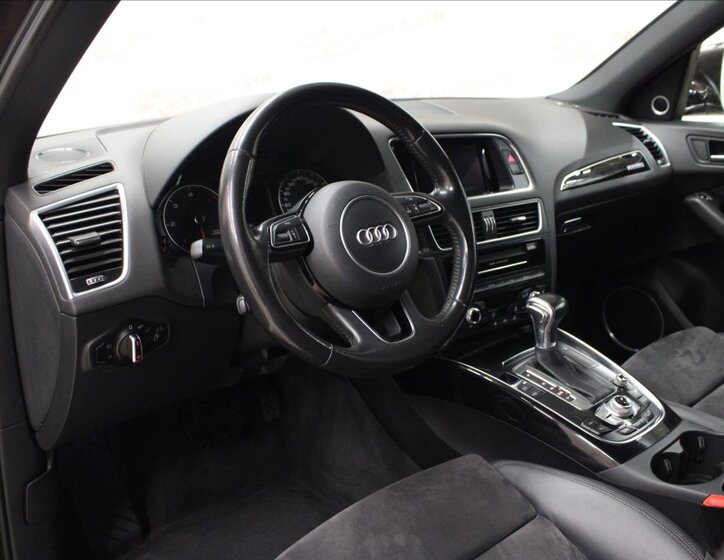 Audi Q5 Kombi 2,0 l 140 kw