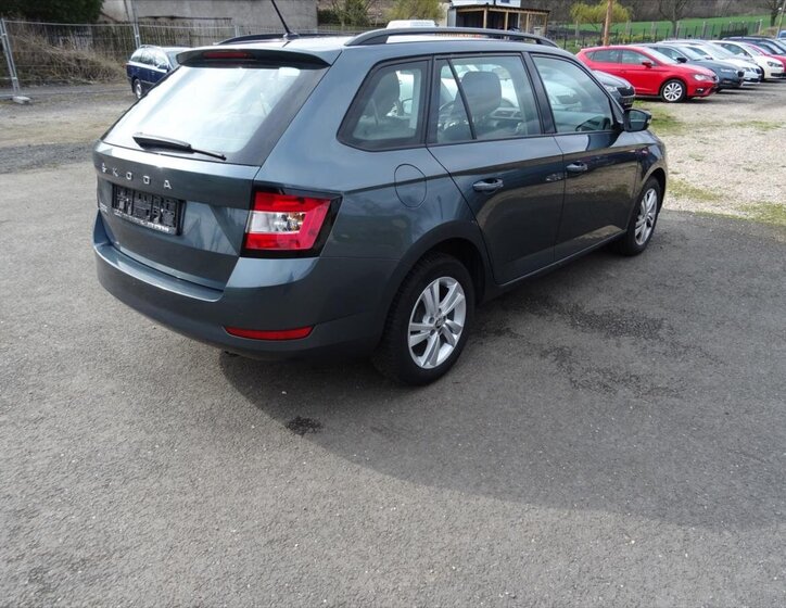 Škoda Fabia Kombi 999,0 70 kw