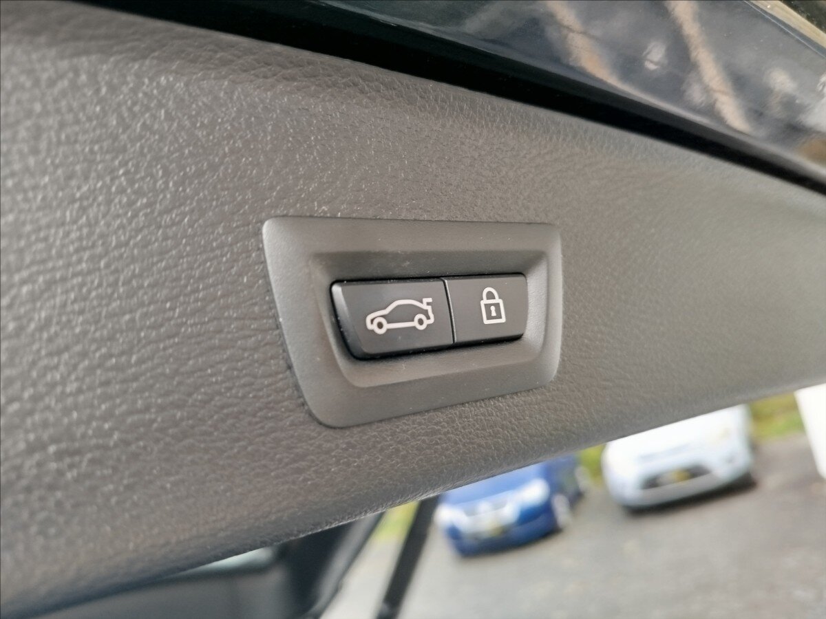 BMW X3 SUV / Terénní 3,0 l 190 kw