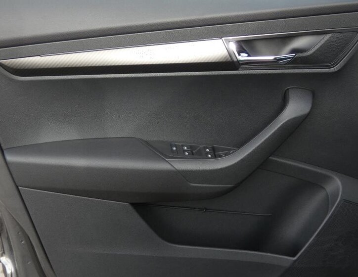 Škoda Karoq SUV / Terénní 1,5 l 110 kw