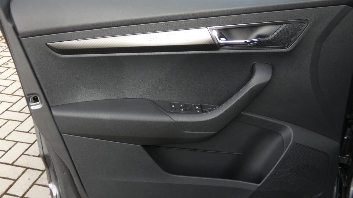 Škoda Karoq SUV / Terénní 1,5 l 110 kw