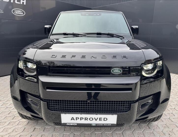 Land Rover Defender 4