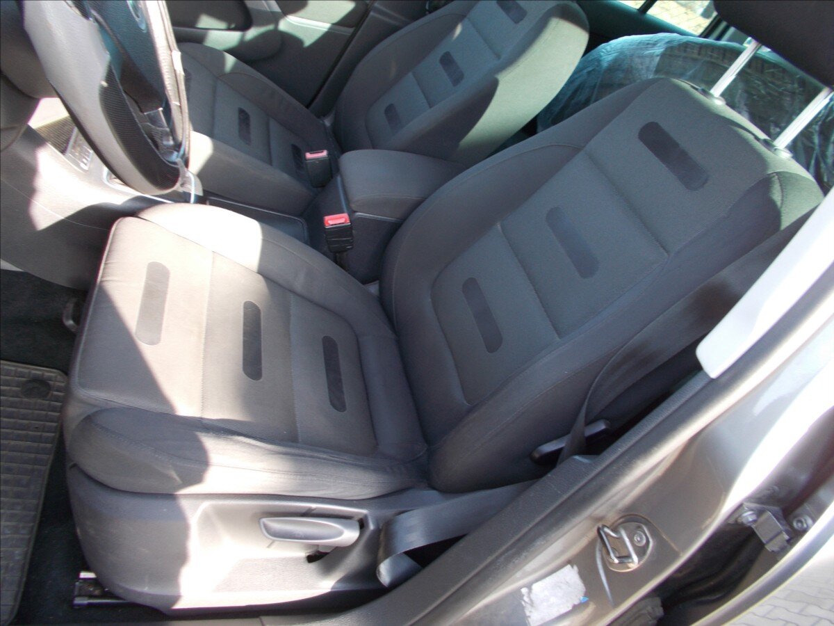 Volkswagen Tiguan SUV 2,0 l 103 kw