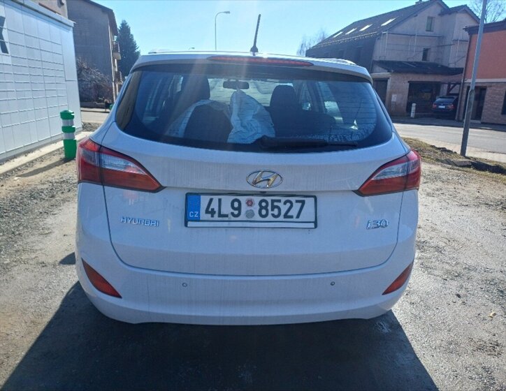 Hyundai i30 Kombi 1,6 l 81 kw