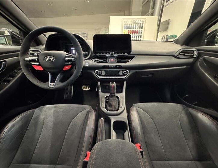 Hyundai i30 Liftback 2,0 l 206 kw