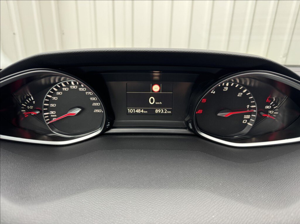 Peugeot 308 Kombi 1,5 l 96 kw
