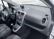 Opel Agila 16