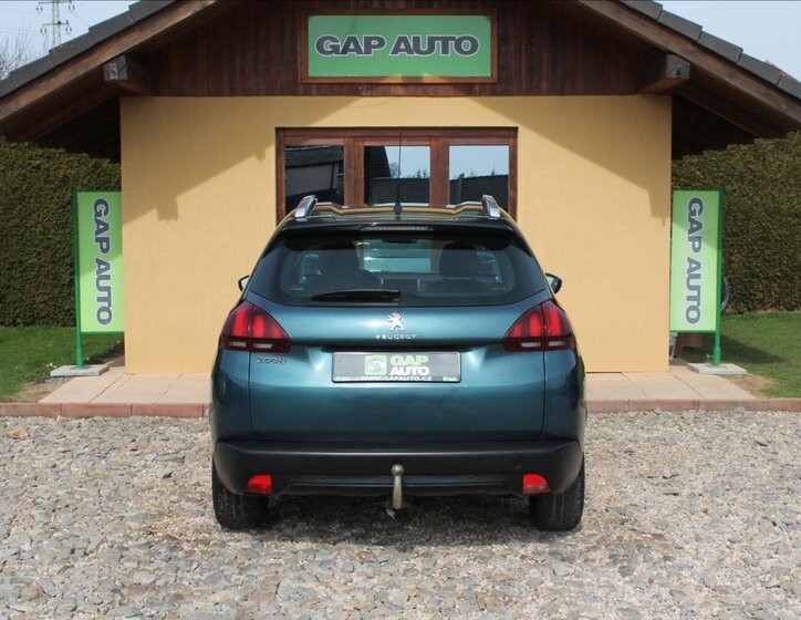 Peugeot 2008 SUV / Terénní 1,2 l 60 kw