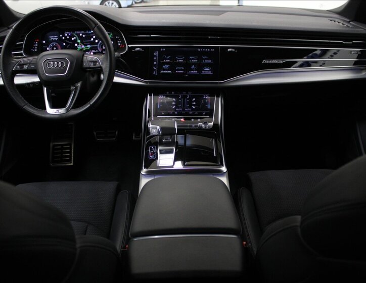 Audi Q7 SUV / Terénní 3,0 l 210 kw