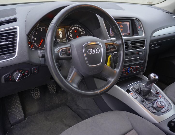 Audi Q5 11