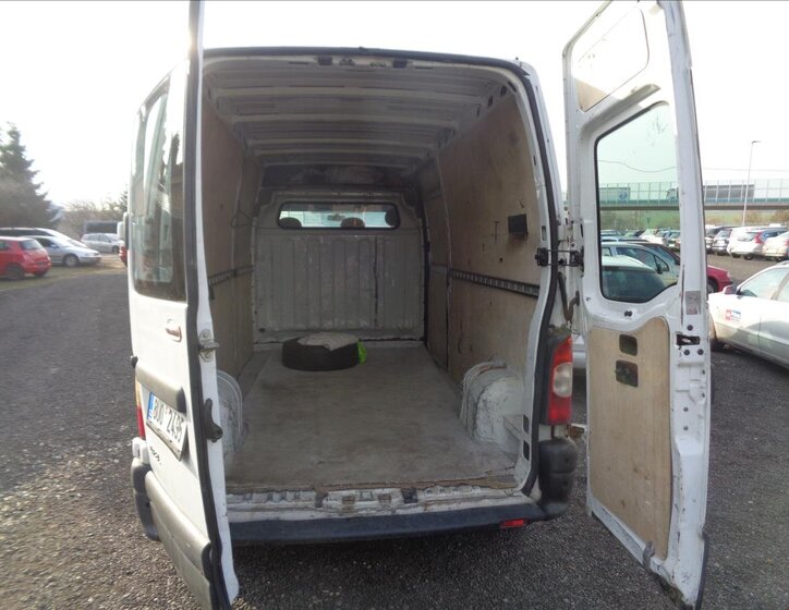 Opel Movano Skříň 2,5 l 88 kw