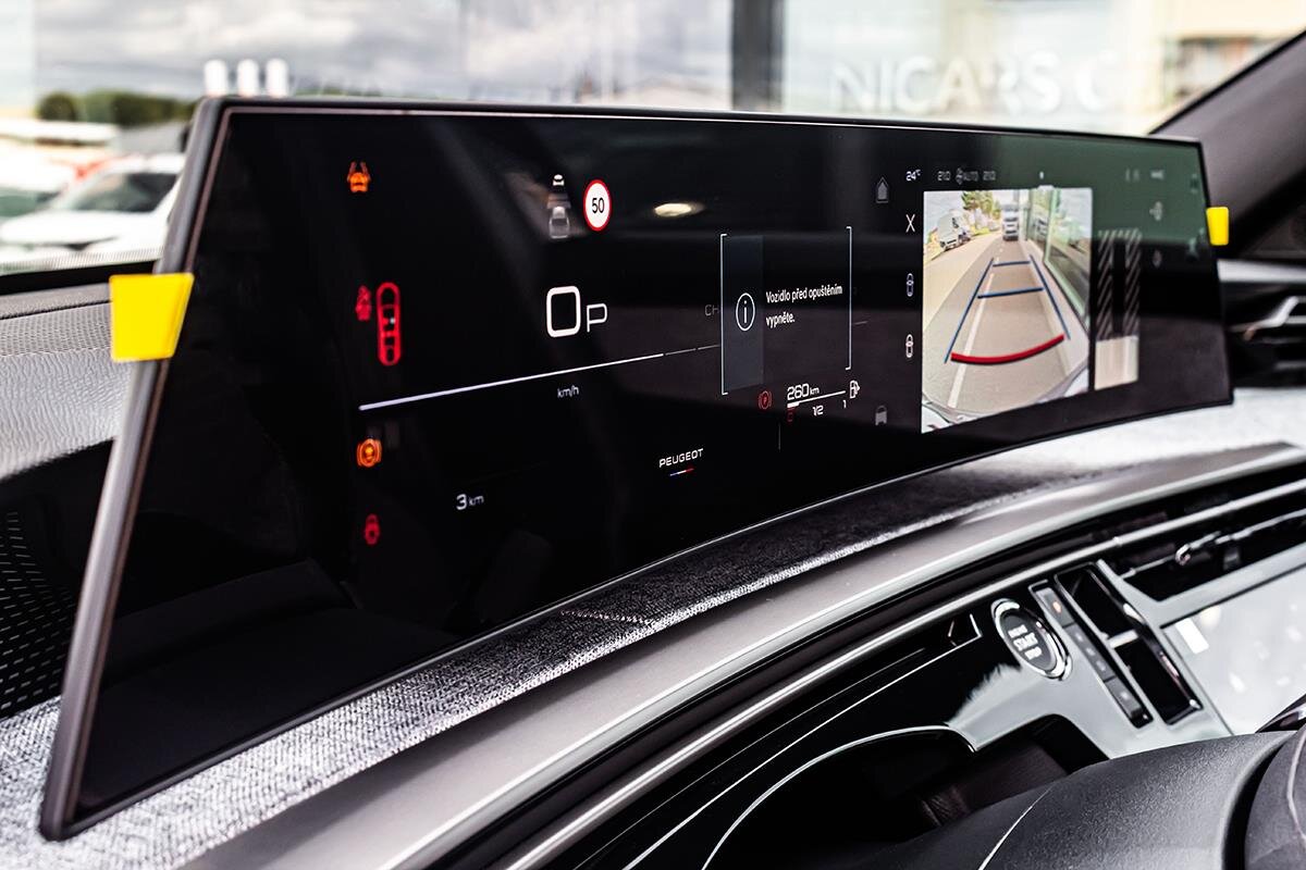 Peugeot 3008 Sedan 1,2 l 136 kw