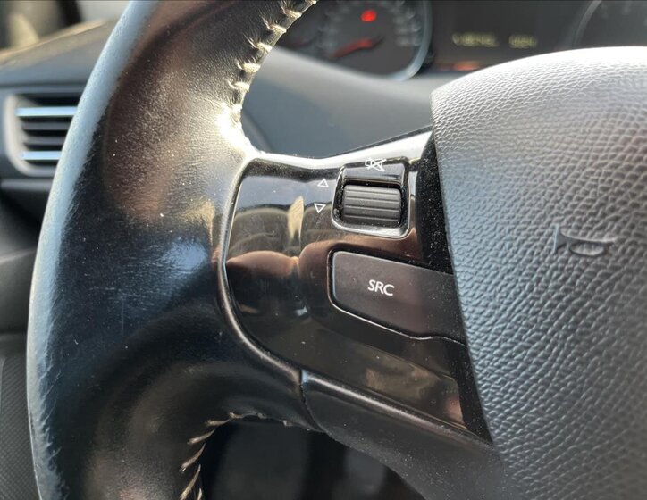 Peugeot 308 Kombi 1,5 l 96 kw